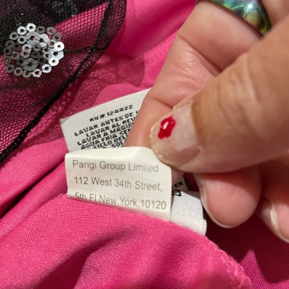 Girl’s Size Large DKNY Skirt - Picture 6 of 7